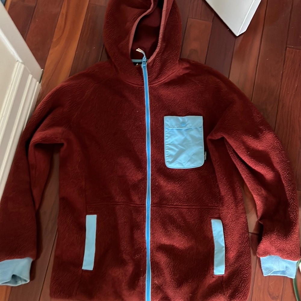 Barely worn cozy Cotopaxi zip up hoodie fleece - size XL